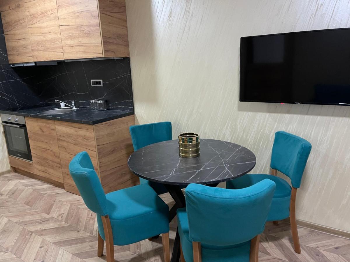 Pink House Apartments Jagodina Esterno foto